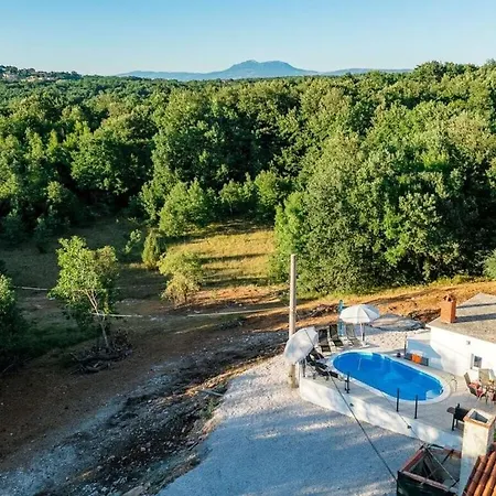 Вилла Sky With Private Pool, Surrounded By Greenery Martinski